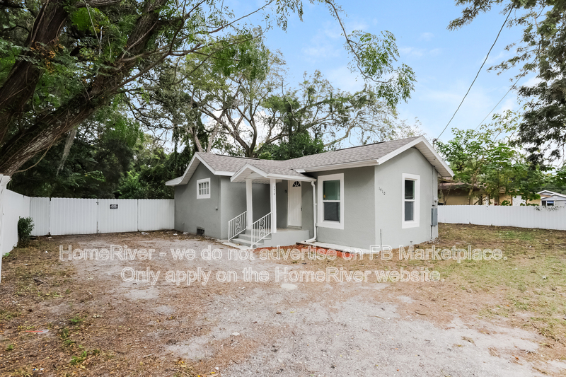 Tampa House: 1410 E Waters Ave
