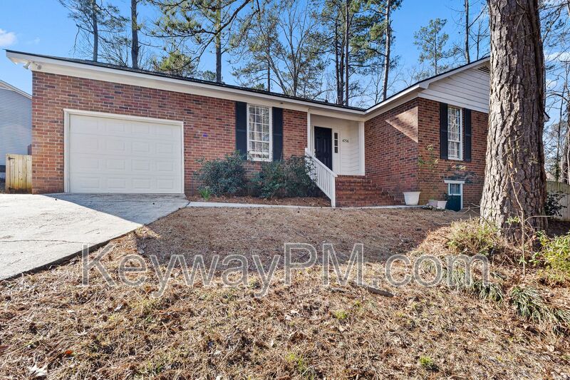 Martinez House: 4756 Red Leaf Way