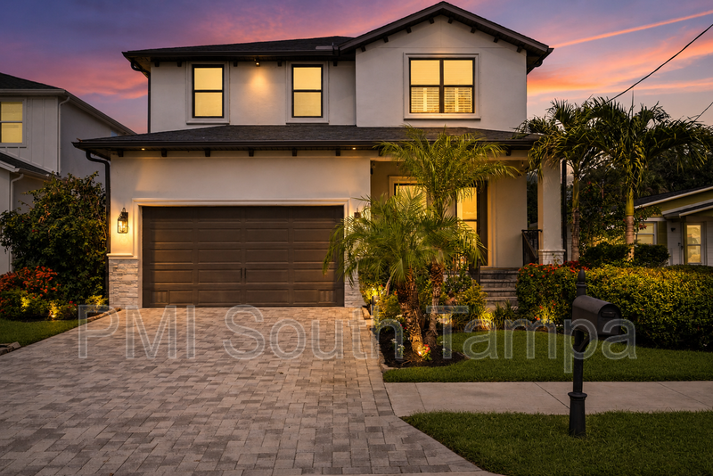 Tampa House: 6209 S 3rd St