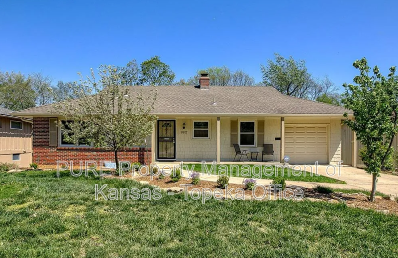 Kansas City House: 9917 Flora Ave