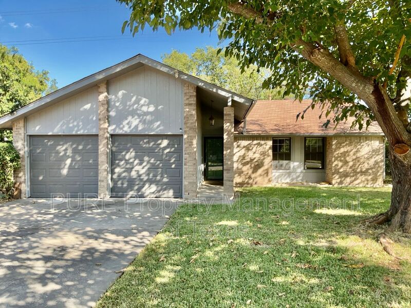 Georgetown House: 408 E Central