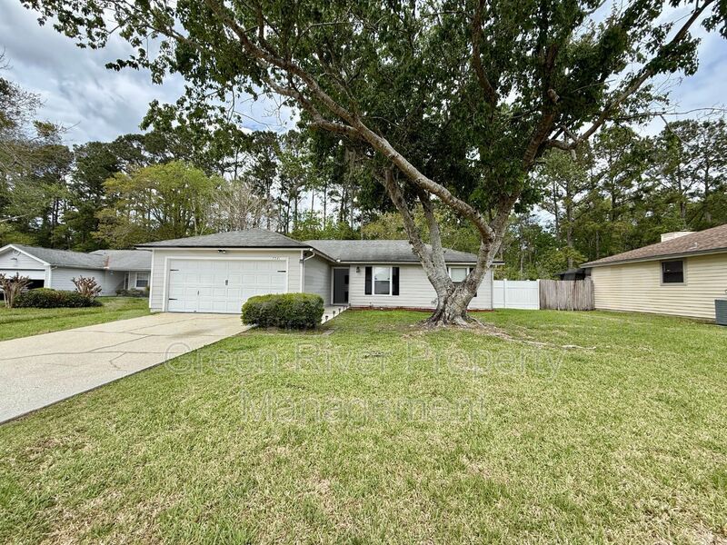 Jacksonville House: 7541 Allspice Cir. N