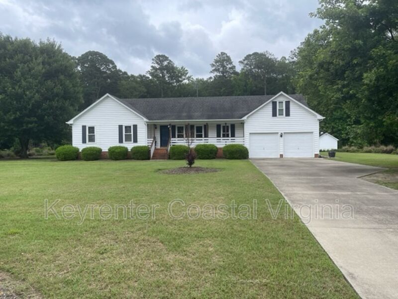 Carrsville House: 1154 Old Oak Lane