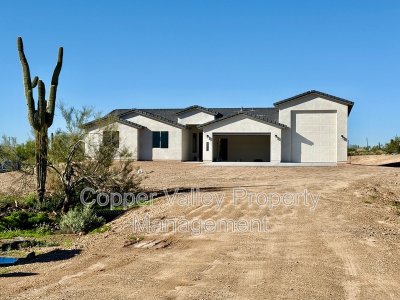 Phoenix House: 38646 North 18th Street - 1
