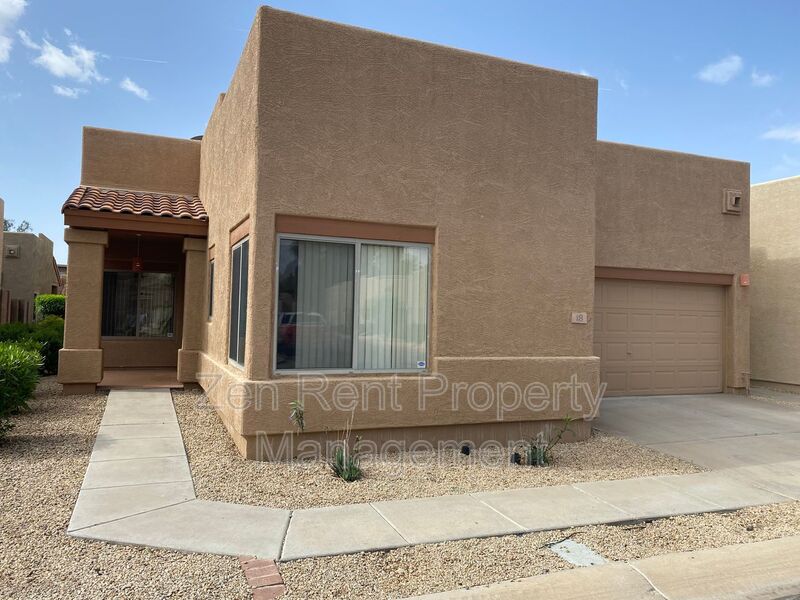 Mesa House: 1650 S Crismon Rd