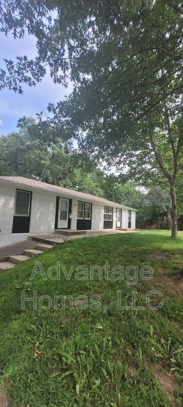 Shawnee Condo: 6001-6003 W Richards Dr
