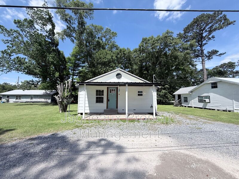 Jennings House: 1811 N Church St
