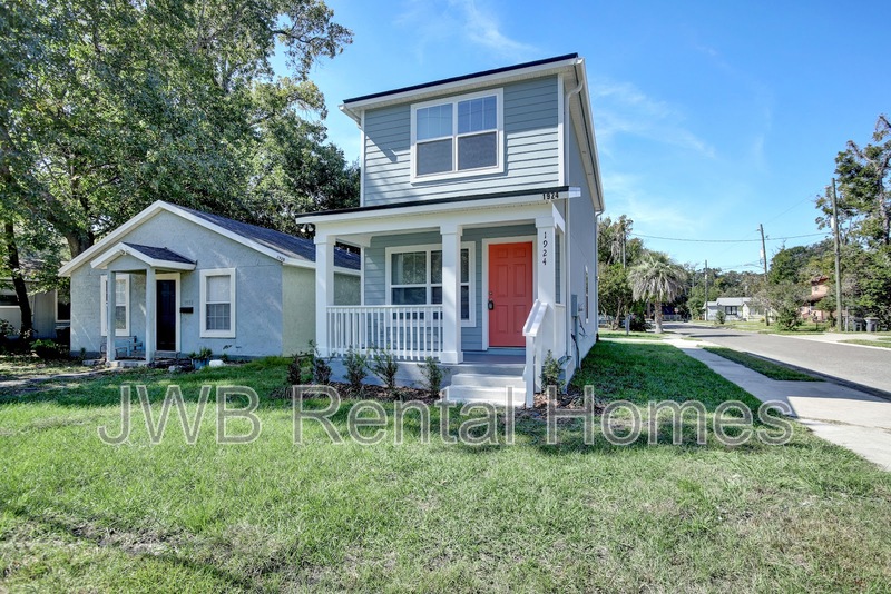 Jacksonville House: 1924 McMillan St
