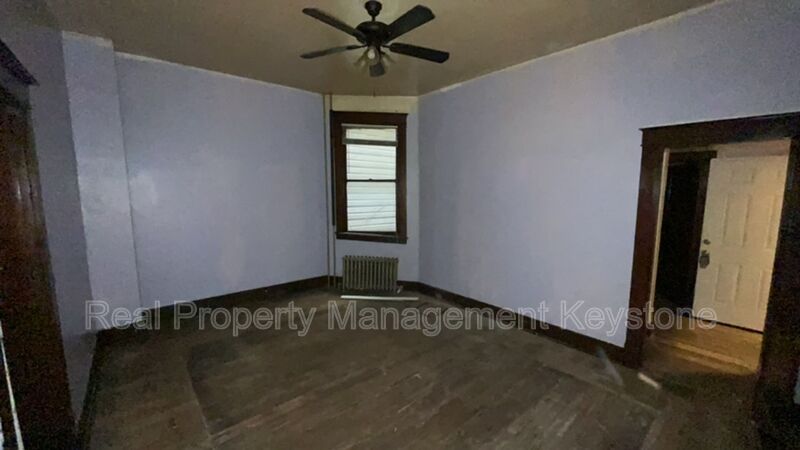 McKees Rocks Condo: 1247 Chartiers Avenue