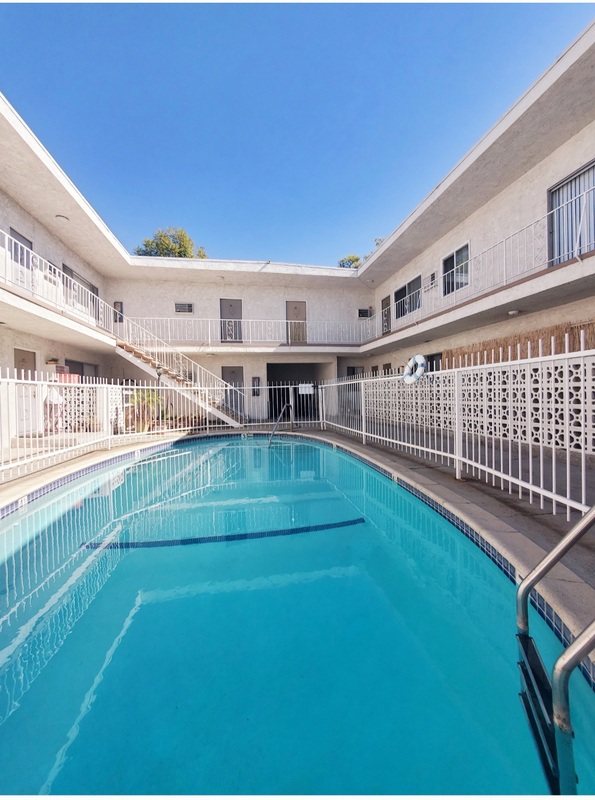 Los Angeles Condo: 425 North Hobart Blvd. - 108