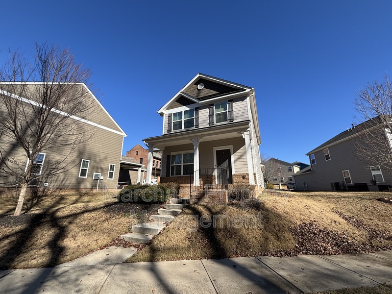 Simpsonville House: 344 Arnold Mill Road