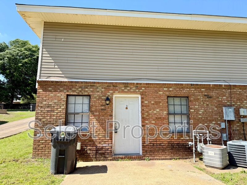 Jonesboro Condo: 2011 Stonemill
