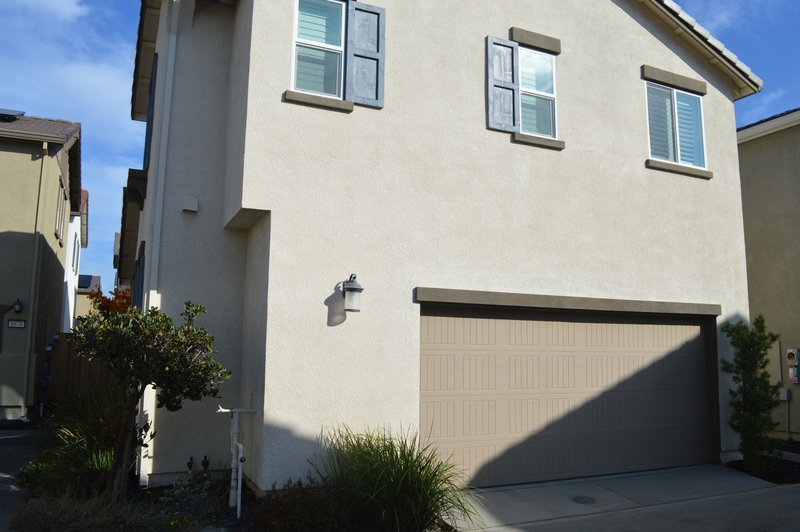 Elk Grove House: 8876 Ariston Lane