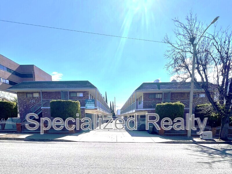 Burbank Condo: 336 East Providencia Avenue