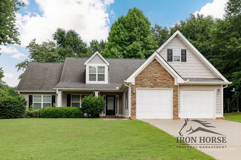 Jefferson House: 285 Finch Way