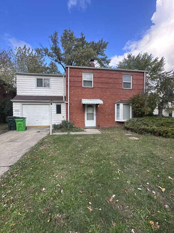Euclid House: 21271 Priday Avenue