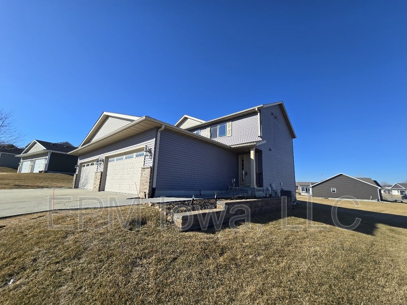 Waterloo House: 4104 Mourning Dove Drive
