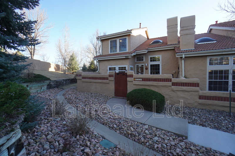 Lone Tree Townhome: 9163 Cactus Ct
