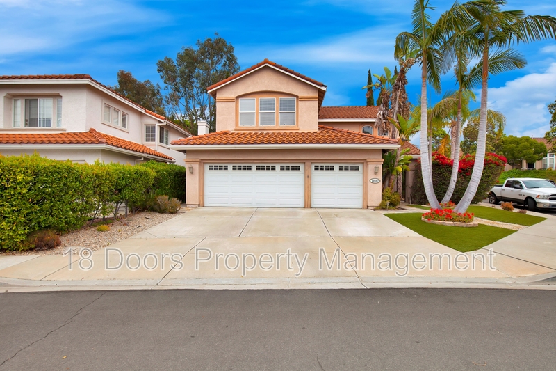 San Diego House: 10657 Indigo Blossom Lane