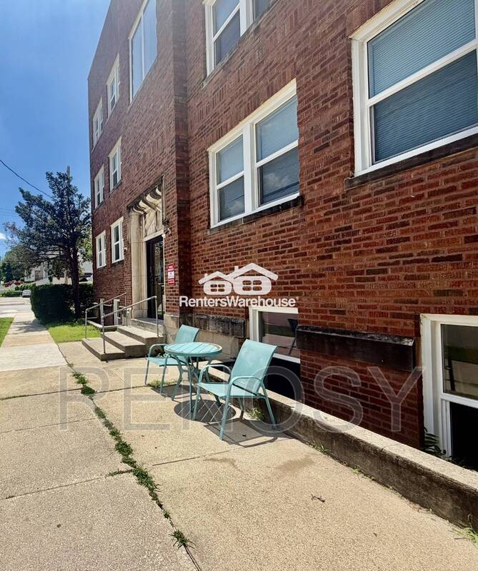 Des Moines Condo: 3607 Ingersoll Ave