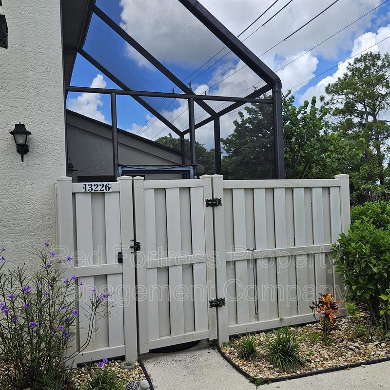 Fort Myers Townhome: 13226 Broadhurst Loop