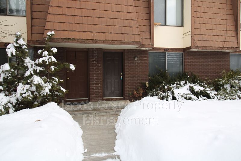 Idaho Falls House: 693 N Fanning