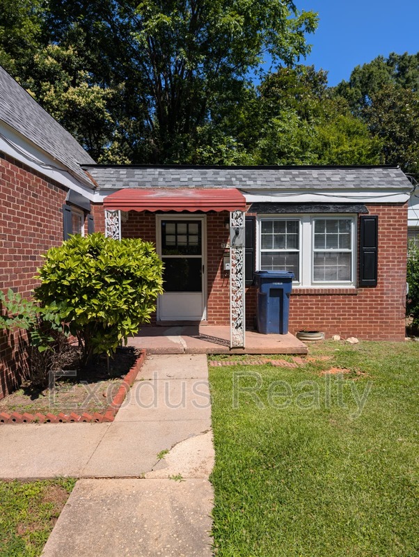 Sanford Condo: 312 Braken St