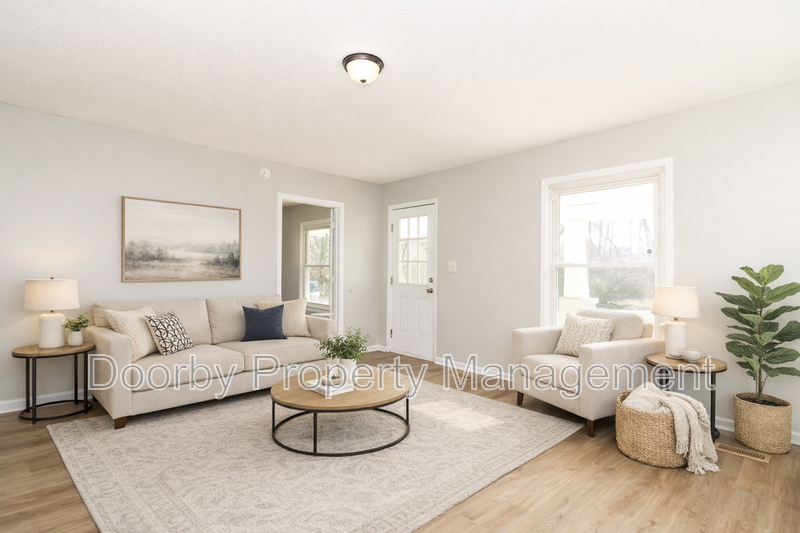 Cleveland House: 103 Farris St NE