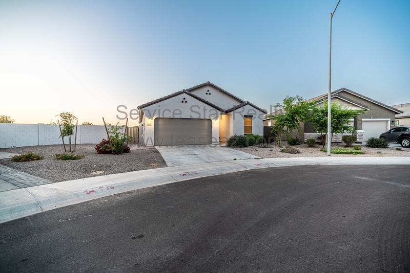 Laveen House: 6516 W Ian Dr