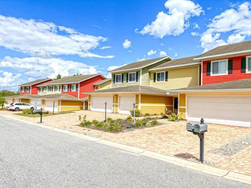 Winter Haven Townhome: 1237 Evergreen Court