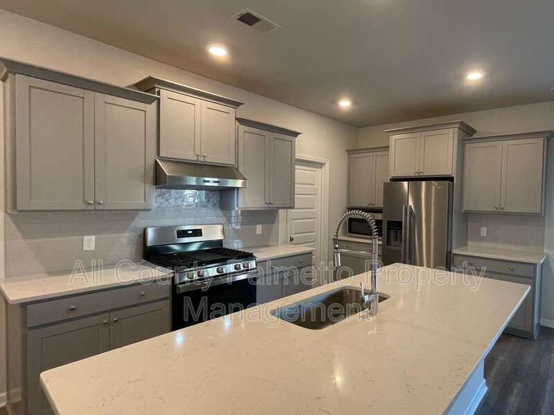 Moncks Corner House: 221 Cypress Preserve Blvd