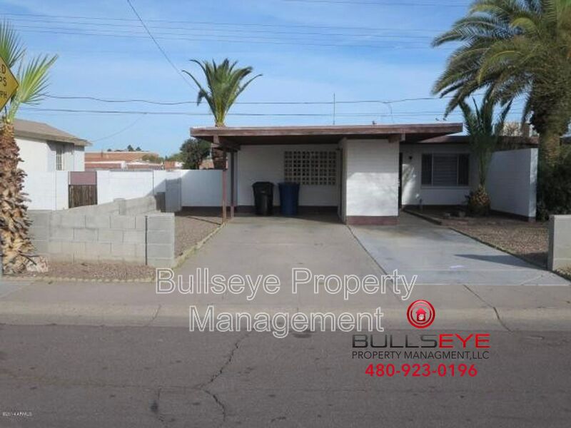 Tempe Townhome: 1901 S. Farmer Ave.