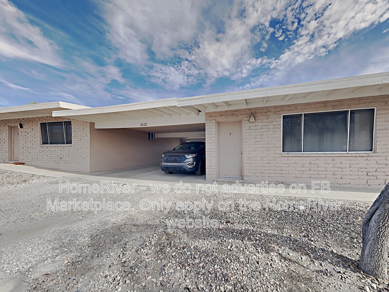Lake Havasu City Condo: 2020 Smoketree Ave N