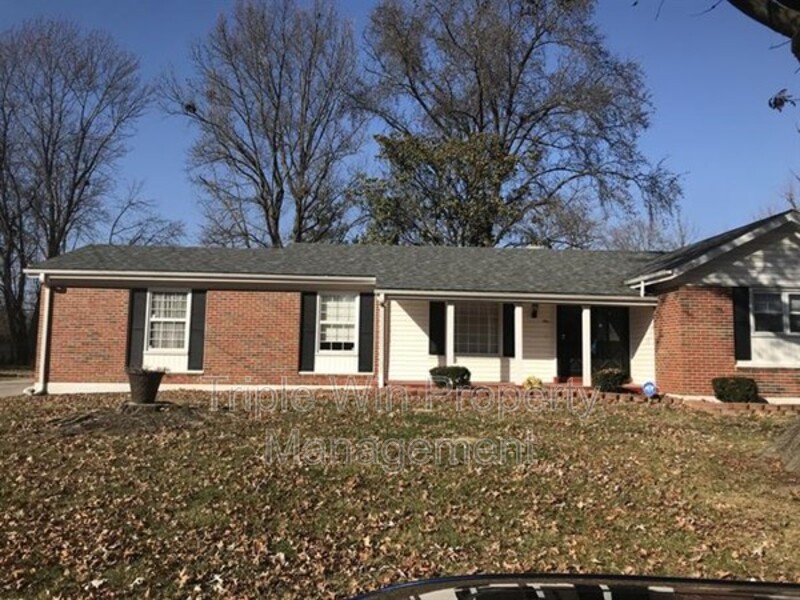 Florissant House: 1 Club Grounds North Dr