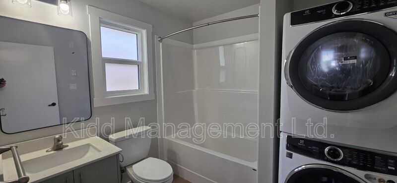 Prince George House: 6285 Monterey Road West