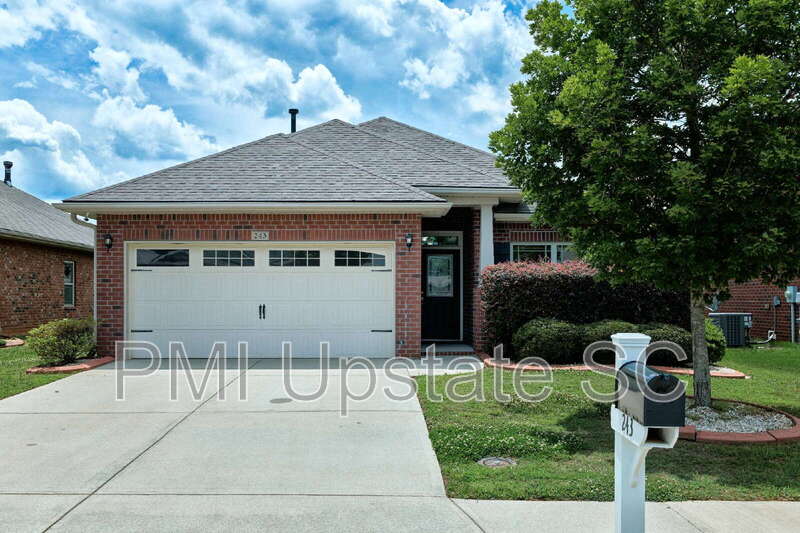 Simpsonville House: 243 Scottish Avenue