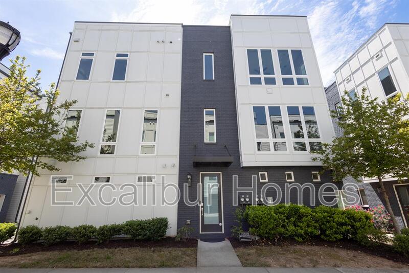Atlanta House: 708 Banton Dr Nw