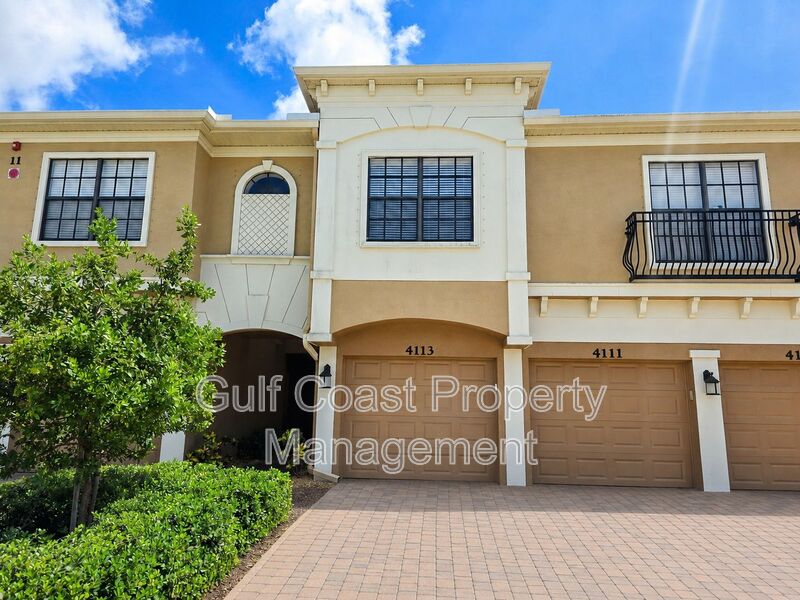 Bradenton House: 4113 Overture Circle