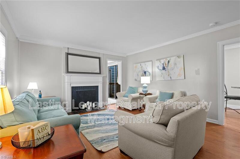 Winston Salem House: 156 Rosedale