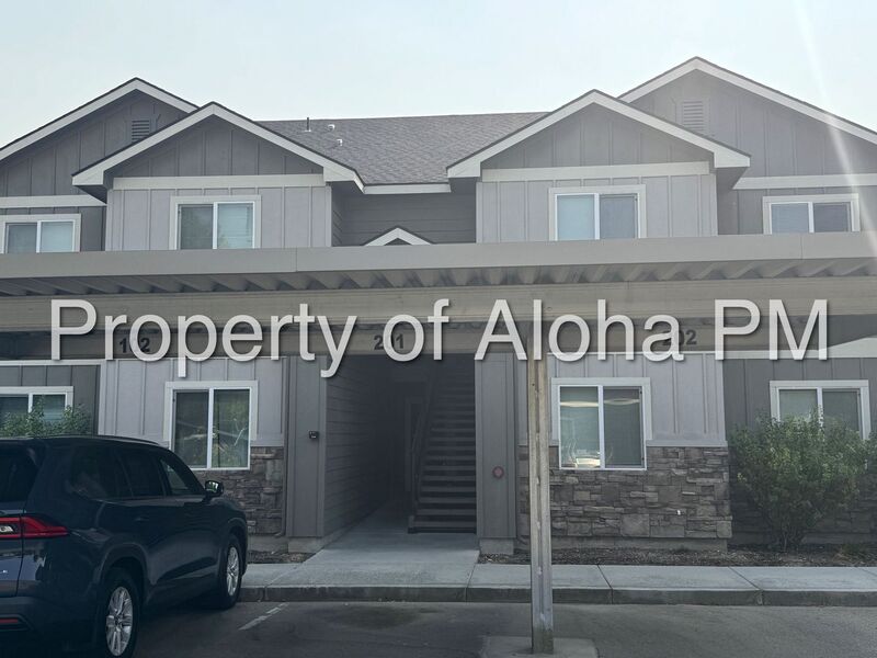 Boise House: 10639 W Wasdale