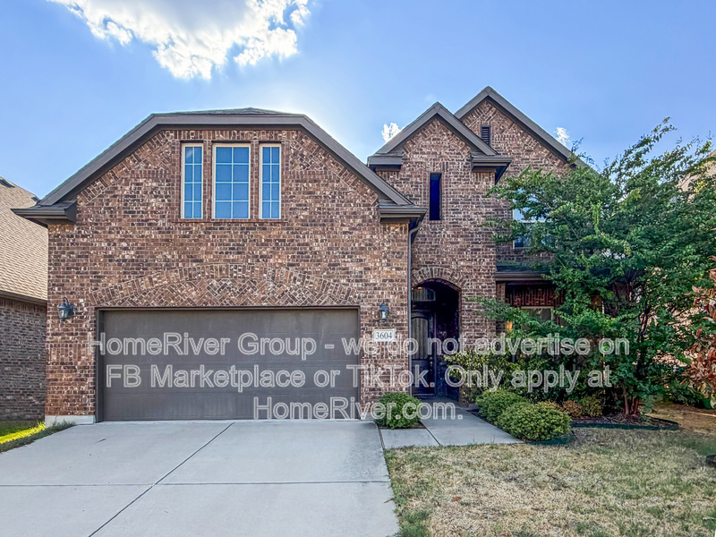 Denton House: 3604 Arroyo Trl