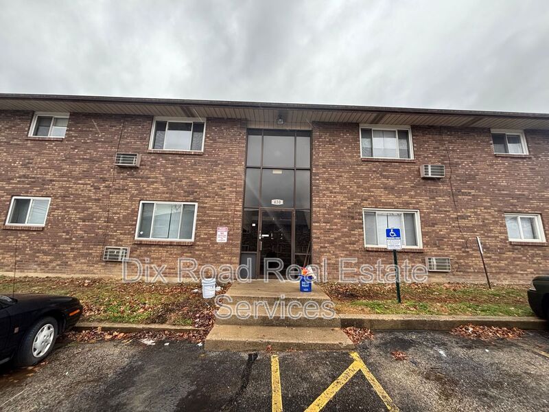 Xenia House: 430 Bellbrook Ave