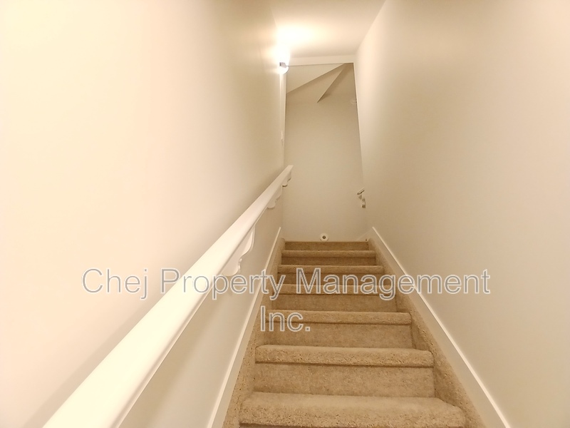 Edmonton Condo: 3475 Kulay Green SW