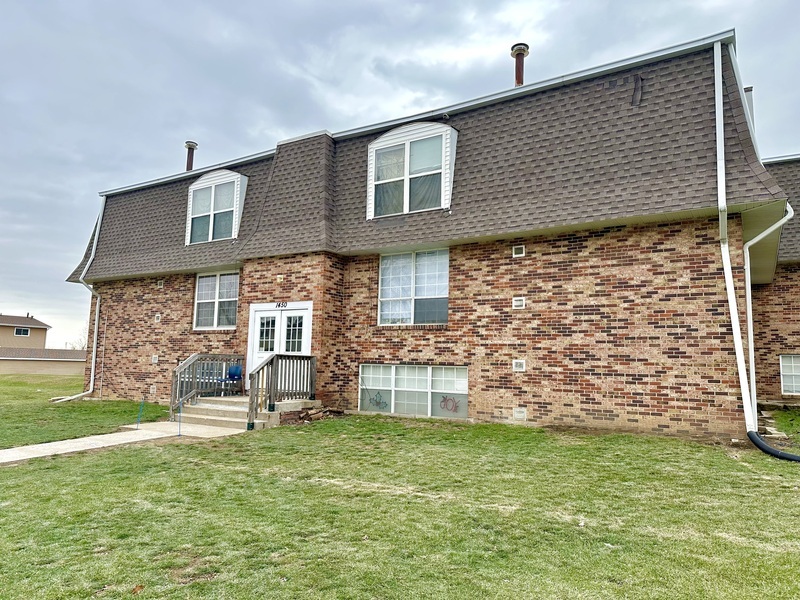 Marion Condo: 1450 Meadowview Dr