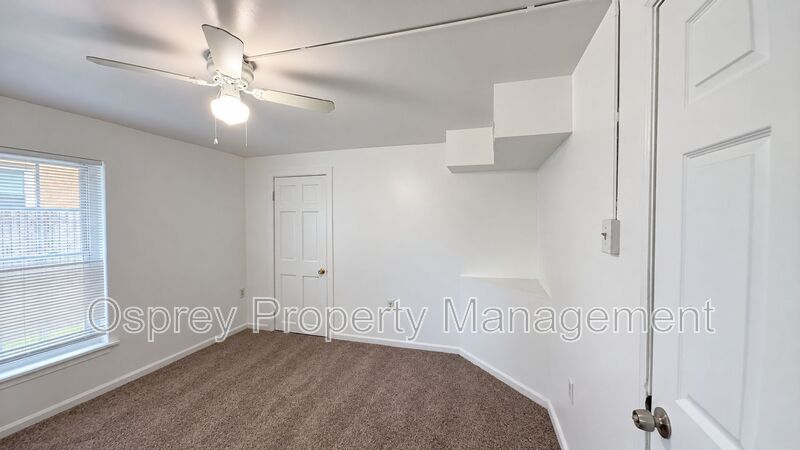 Charming 2-Bedroom, 1-Bath Duplex in the Heart of Virginia Beach! - Photo 8