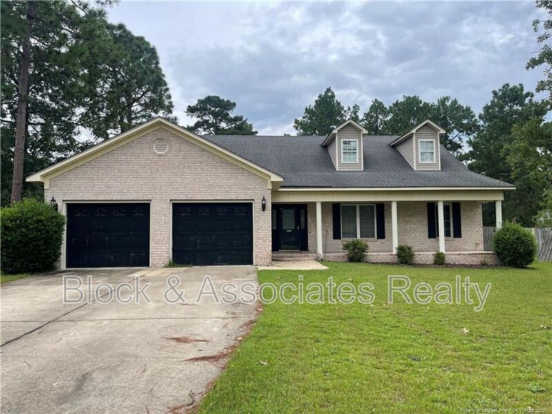 Raeford House: 596 E. Lake Ridge