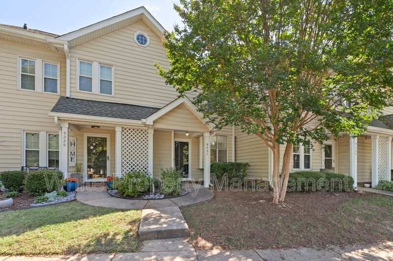 Charlotte Townhome: 9231 Kings Canyon Drive