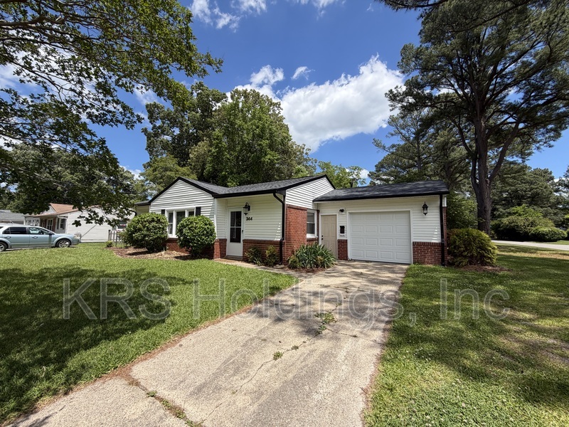 Virginia Beach House: 344 Dillon Drive