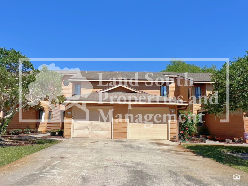 Lakeland House: 707 Carpenter's Way