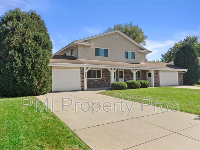 Franklin Condo: 8150 S 88th St
